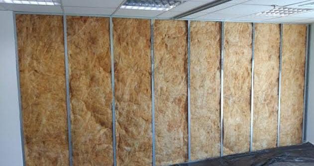 Divisória em drywall com estrutura metálica e lã mineral executada pela Gesso Joinville